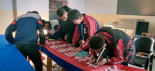 向校园欺凌说“不”主题宣讲进校园活动